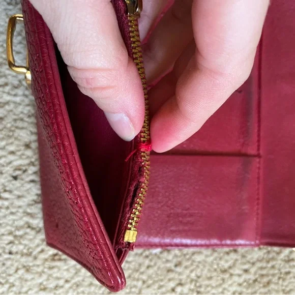 Louis Vuitton Amelia Mahina monogram leather wallet on chain crossbody - Picture 12 of 15